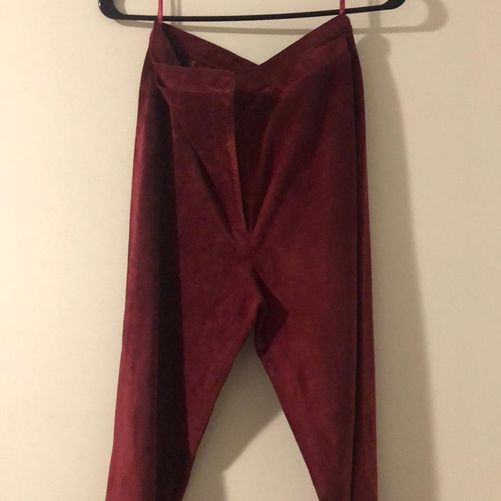 Cranberry Leather Set - Picture 4 of 4